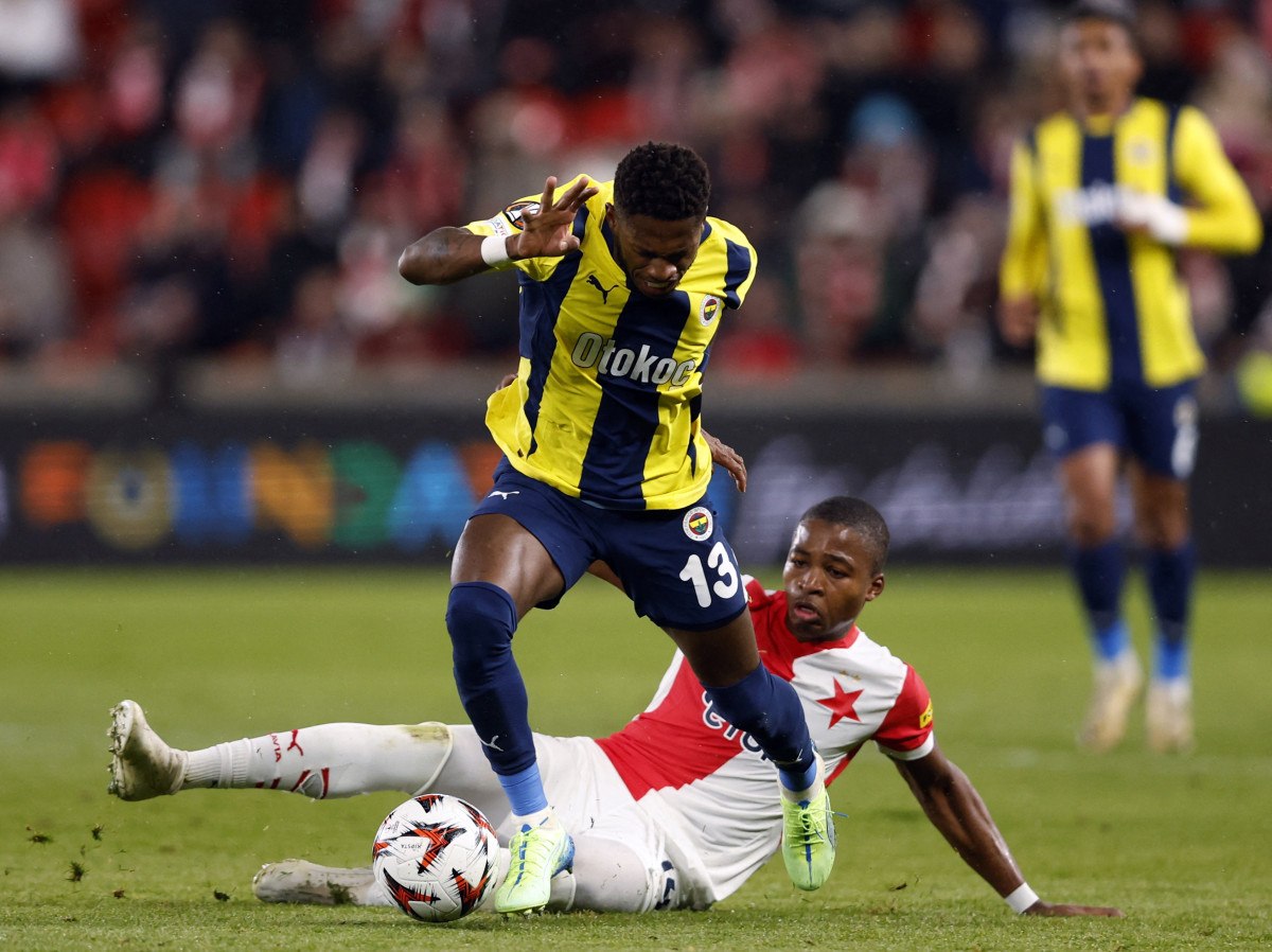 Fenerbahçe, Slavia Prag'ı deplasmanda devirdi