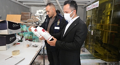 Eyyübiye'de Gıda Terörüne Geçit Yok: Eyyübiye'de 20 Ton Sahte Sıvı Yağ Ele Geçirildi