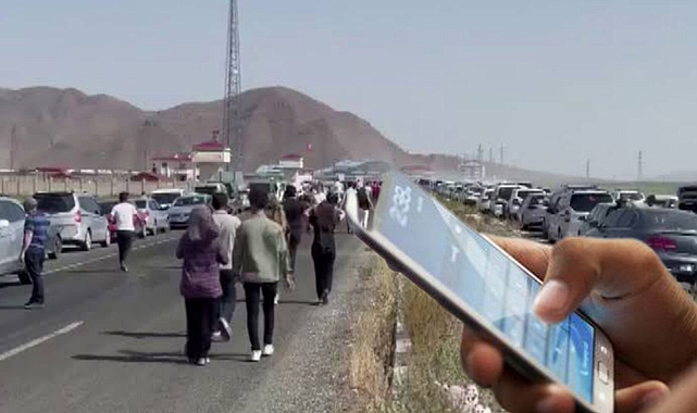 Şanlıurfalılar, IMEI Kayıt Ücretinin Yüksek Artışını Fırsata Çevirmek İçin Sınır Bölgelerine Akın Ediyor