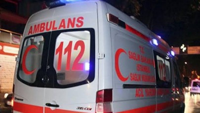 Şanlıurfa-Harran Yolunda Korkutan Kaza: Otomobil Traktöre Çarptı, 1 Yaralı