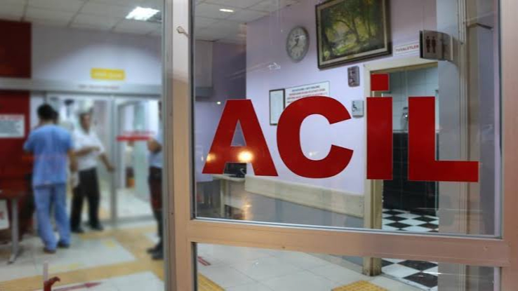 Bayram Yolunda Faciaya Götüren Kaza: Otobüs ile Otomobil Çarpıştı, Aynı Aileden 2 Kişi Hayatını Kaybetti