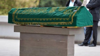 Evinde Ölü Bulunan Şanlıurfalı Aile Cenazeyi Reddetti: Teyzesi Sahip Çıktı