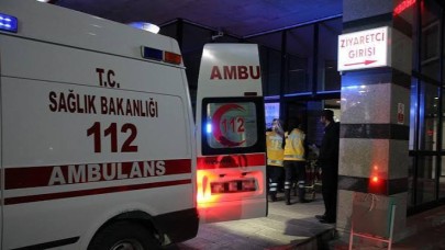 Feci Kaza: Minibüs ile Kamyonet Çarpıştı, 6 Kişi Hayatını Kaybetti