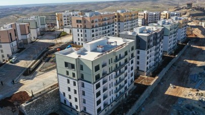 TOKİ’de Nakit Dayatması Krizi! Peşinat Ödemesi Yapmak İsteyen Vatandaşlar Şoke Oldu