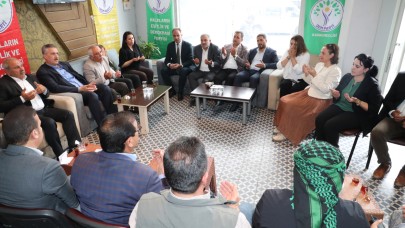 Başkan Mehmet Kuş’tan DEM Parti’ye Anlamlı Taziye Ziyareti: “Barış Süreci Önder’in Emanetidir”