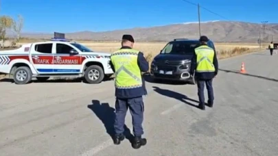 Şanlıurfa’da 3 İlçede Kaçak Sigaraya Darbe Jandarmadan Şok Yol Araması