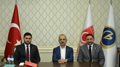 Çocuklara Sosyal Medya Sınırı Geliyor! 13 Yaş Altına Yasak, 16'ya Kadar Aile İzni Şartı Yolda