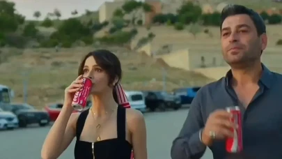 Coca Cola Skandalı Uzak Şehir’i Vurdu! Boykot Çığ Gibi Büyüyor: "Bu Reklam Asla Kabul Edilemez"