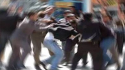 Şanlıurfa’da Bayram Geleneği(!) Yine Bozulmadı: Aşiret İçinde Taşlı Sopalı Kavga, 5 Yaralı