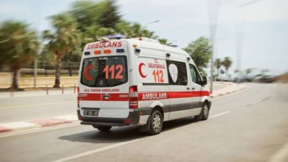 Yanıcı Madde Yüklü Minibüs Alev Topuna Döndü: 1 Ölü, 1 Ağır Yaralı