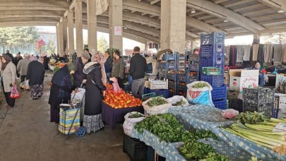 Şanlıurfa’da Sebze Fiyatları Dip Yaptı, Pazarlar Dolup Taştı!