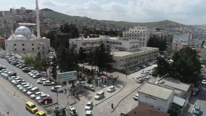 Şanlıurfa’da Hastanede Dehşet: Başhekim Yardımcısı ve Güvenlik Görevlisi Bıçaklandı!