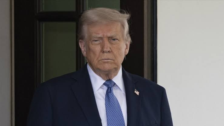 Trump’tan Rusya’ya Sert Uyarı: İki Nükleer Denizaltı Bölgeye Konuşlandırıldı, Gerilim Tırmanıyor