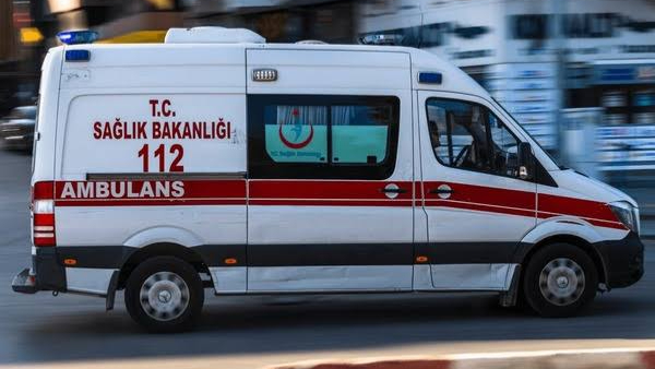 Şanlıurfa’da Kamyonet Yayaya Çarptı: Ölümden Döndü!