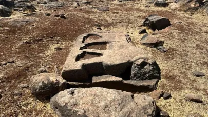 Şanlıurfa’da Gizemli Atölye Gün Yüzüne Çıktı: Aslan Rölyefinin Sırrı Araştırılıyor