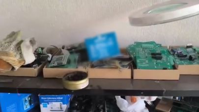 İnternetten Büyük Dolandırıcılık Operasyonu: 30 Konut, 6 Araç ve 40 Banka Hesabına El Konuldu