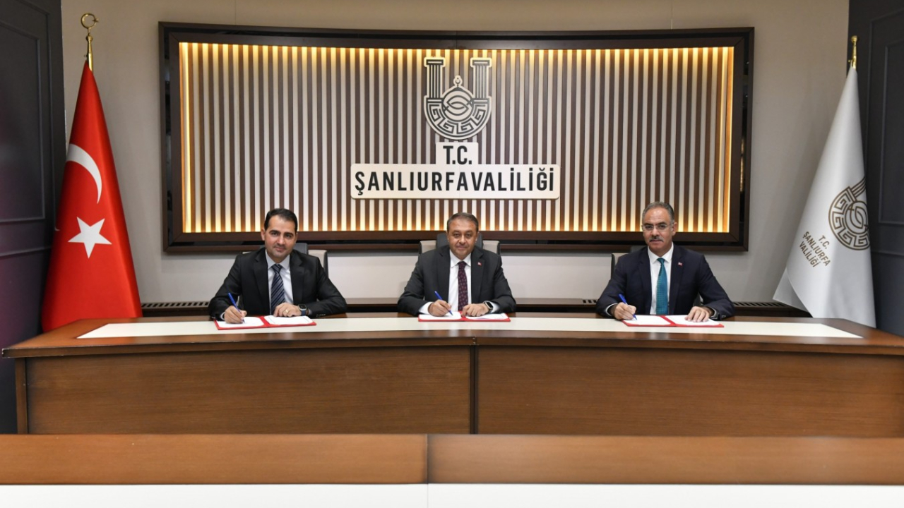 Başkan Mehmet Kuş, Balıklıgöl’de Tarihi Doku Yenilenebilir Enerjiyle Aydınlatılacak