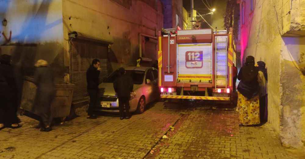 Urfa'da elektrik sobasından yangın çıktı