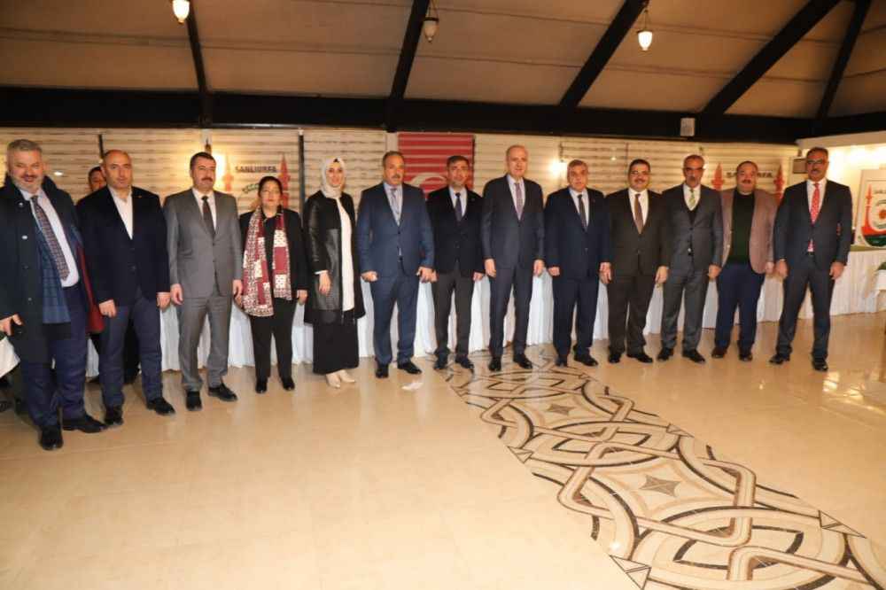 AK Parti'nin ikinci isminden Urfa'da fındık göndermesi!
