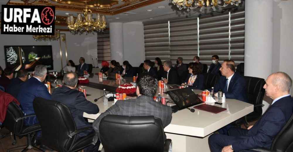 Kurtulmuş’a Balıklıgöl’deki turizmle ilgili bilgiler verildi