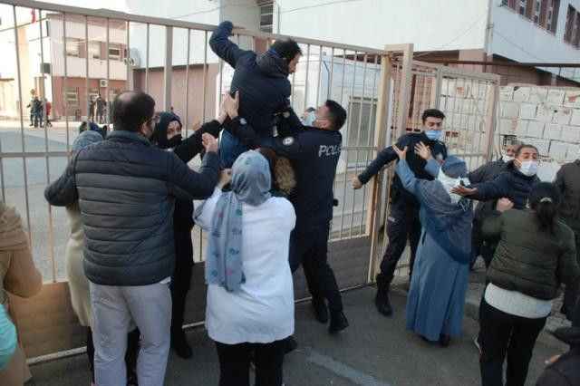 Okuldaki Kantincinin 15 öğrenciyi taciz ettiği ortaya çıktı