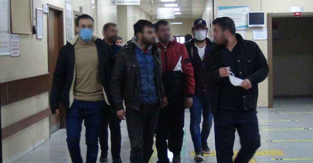 Aranması bulunanlara operasyon: 8 gözaltı