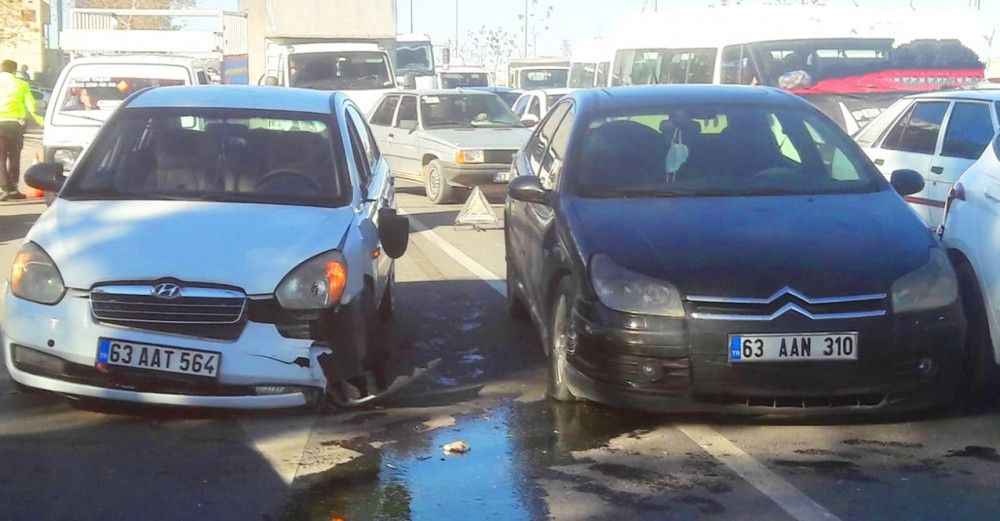 Şanlıurfa'da hatalı sollama kaza getirdi!