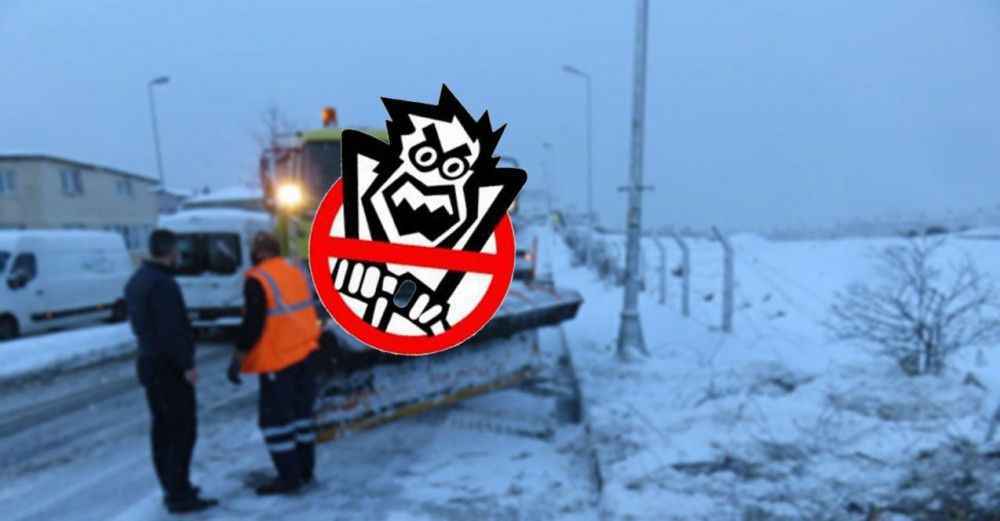 Şanlıurfa'da Yolda tuzlama çalışması yapan personele otobüs çarptı!