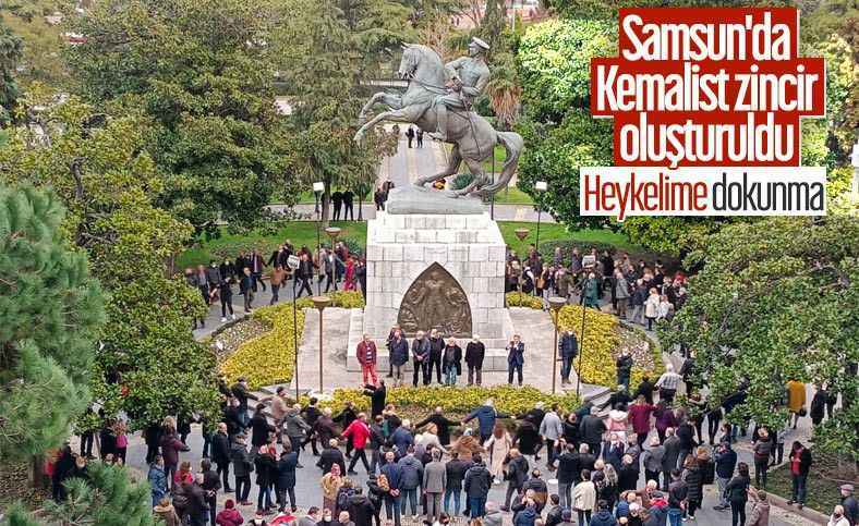 Atatürk Anıtı'na gidenler, heykel etrafında döndü