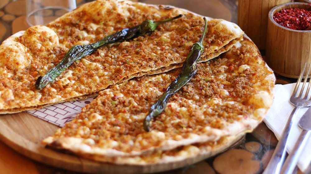Lahmacun yedik, ne tadı ne tuzu vardı diyen müşteriye restoranın cevabı olay oldu