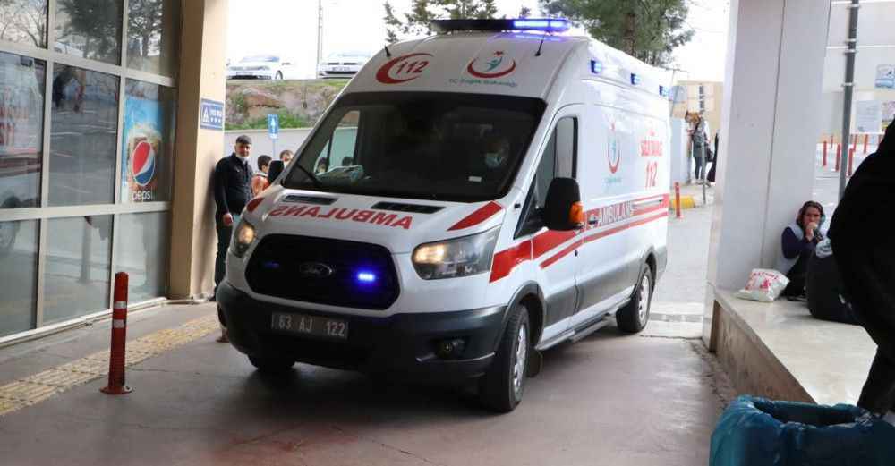 Şanlıurfa'da Gençlerin kavgasında bıçaklar konuştu!