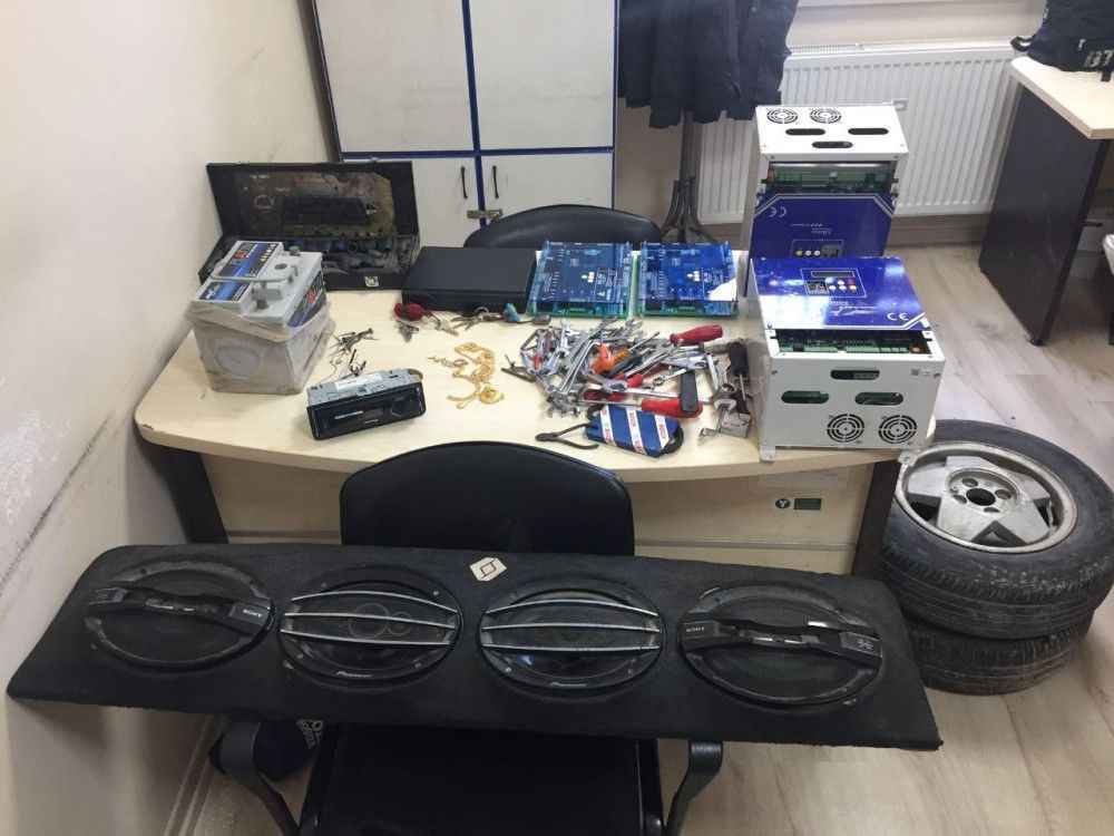 Şanlıurfa'da Şüphe üzerine durdurulan araçtan çıkanlar şaşırttı