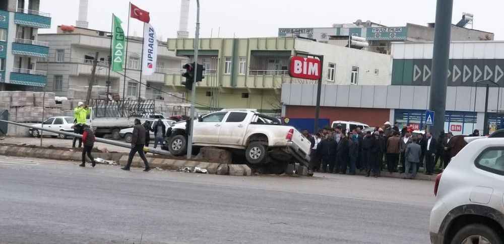 Şanlıurfa'a Orta refüje çıkarak durabildi