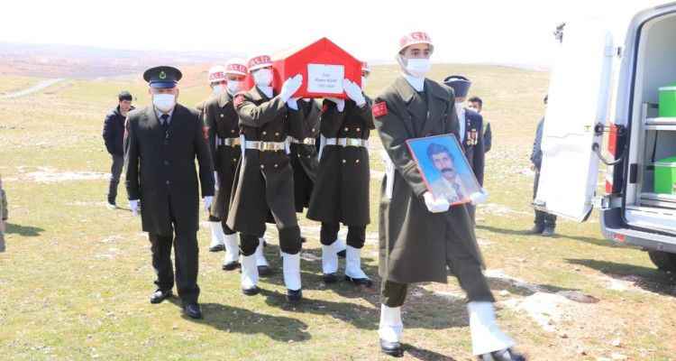 Şanlıurfa'da Kıbrıs gazisi son yolculuğuna uğurlandı