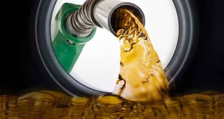 Petrol Fiyatlarında Büyük Düşüş! Akaryakıta İndirim Geliyor