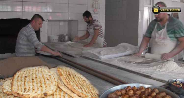 Fırınlar Artık İsotsuz... Biber ve Patlıcan Yerine Dert Pişiriyorlar