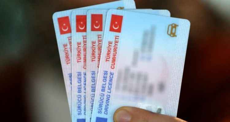 Ehliyeti ve kimliği olan herkese duyuru yapıldı! Tamamen zorunlu oldu: Yapmayan 15 TL ödeyecek