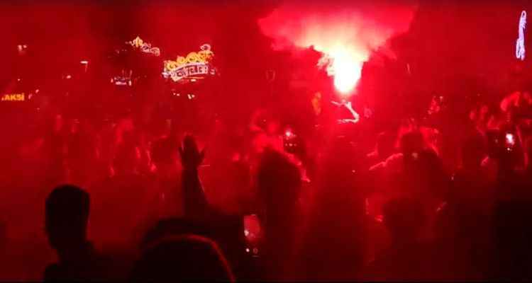 Şanlıurfa'da Fenerbahçe taraftarları sokağa döküldü