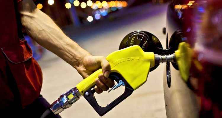 Akaryakıtta Motorine zam geliyor