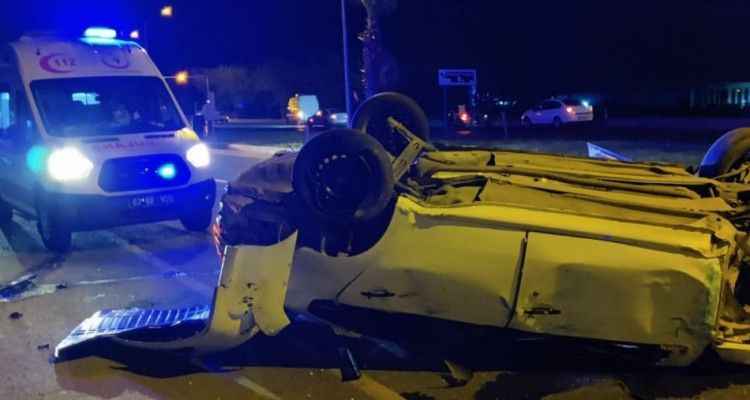 Kulübeye çarptı, takla attı! Urfa'daki kazada yaralı var