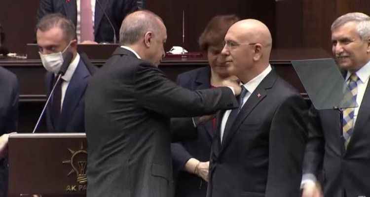 Hayallerim yıkıldı diyerek İYİ Parti'den istifa eden Balıkesir Milletvekili İsmail Ok, AK Parti'ye geçti