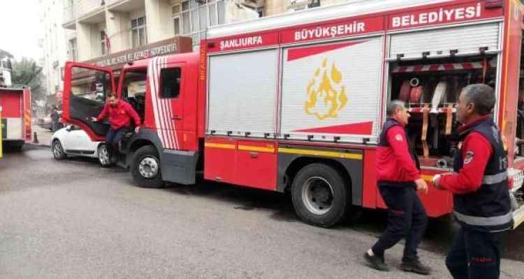 Şanlıurfa'da yangında anne ve 4 çocuğu hastaneye kaldırıldı