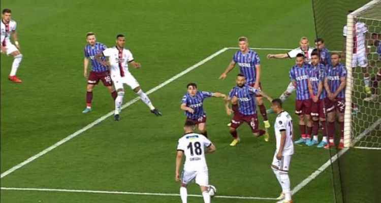 Gözler TFF'de! Trabzonspor'un şampiyonluğu ertelenebilir