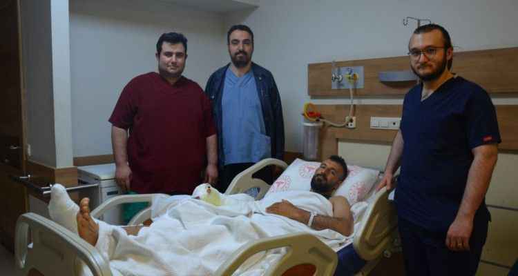Şanlıurfa'da Başarılı Operasyon! Ayak Parmağı Eline nakledildi