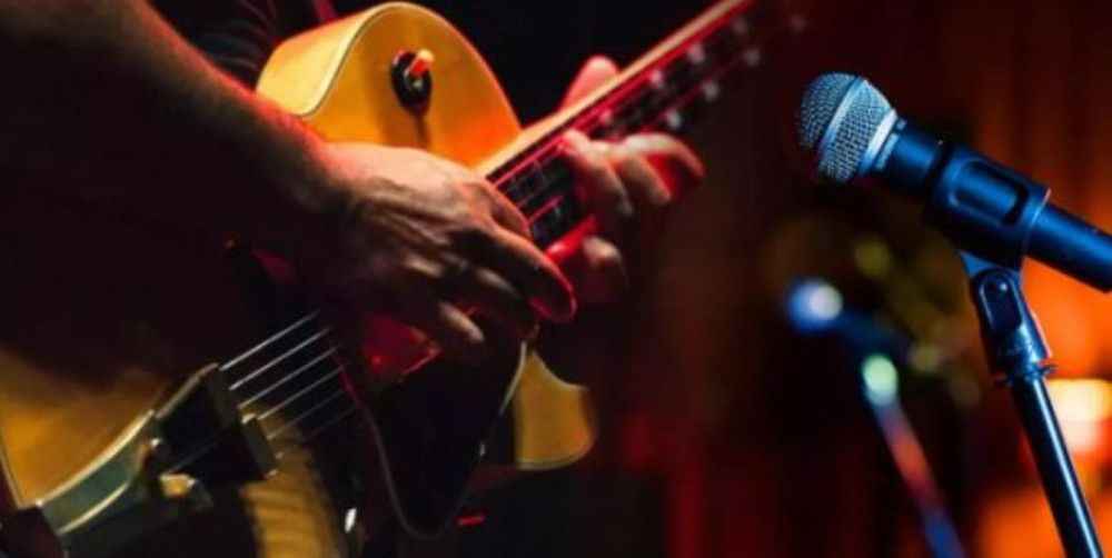Pandemi döneminde saat 00.00'a çekilen gece müzik yayın saat 01.00'e uzatıldı