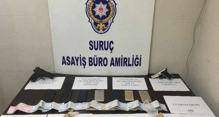 Şanlıurfa'da Uyuşturucu tacirlerinin evine baskın