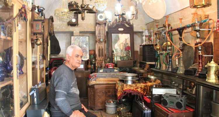 Öğretmenlikten antikacılığa