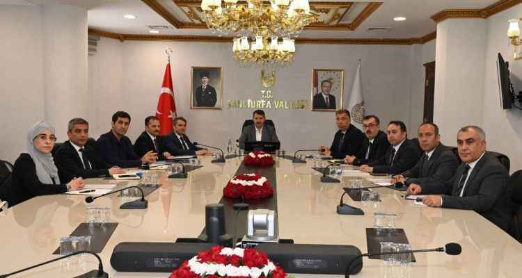 Vali Ayhan'dan Şanlıurfa'da yapılacak zirve öncesi toplantı