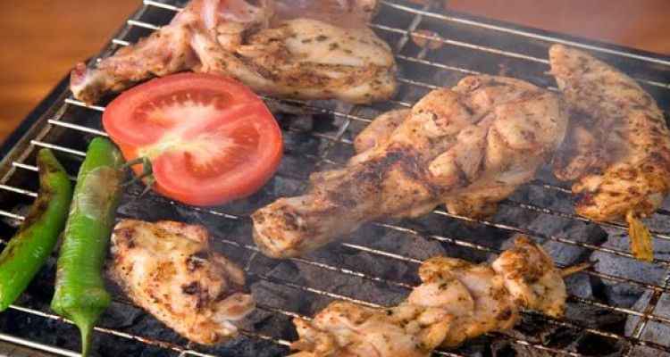 Havalar ısındı, mangal sezonu açıldı! Aman tavuk etine dikkat, ölümcül olabiliyor