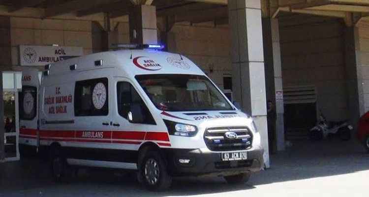 Urfa'da Cadde Ortasında Tekme, Tokat Birbirilerine Girdiler